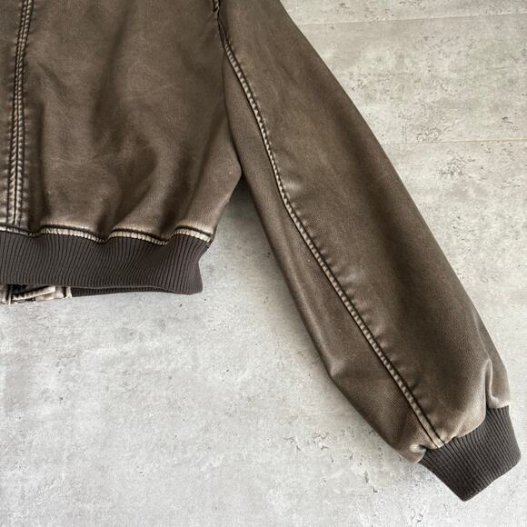 Zara cropped faux leather bomber jacket in distressed brown womens size medium - Picture 2 of 8